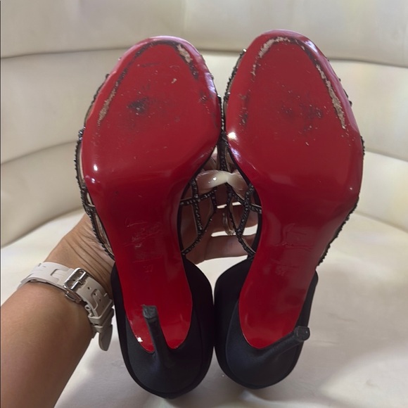Christian Louboutin Black Heels Elegant Design - Picture 5 of 7